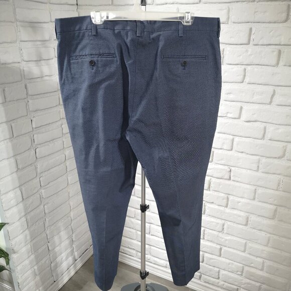 Kirkland Signature Custom Fit Men's Size 40/30 Navy Straight Pants - Picture 2 of 12